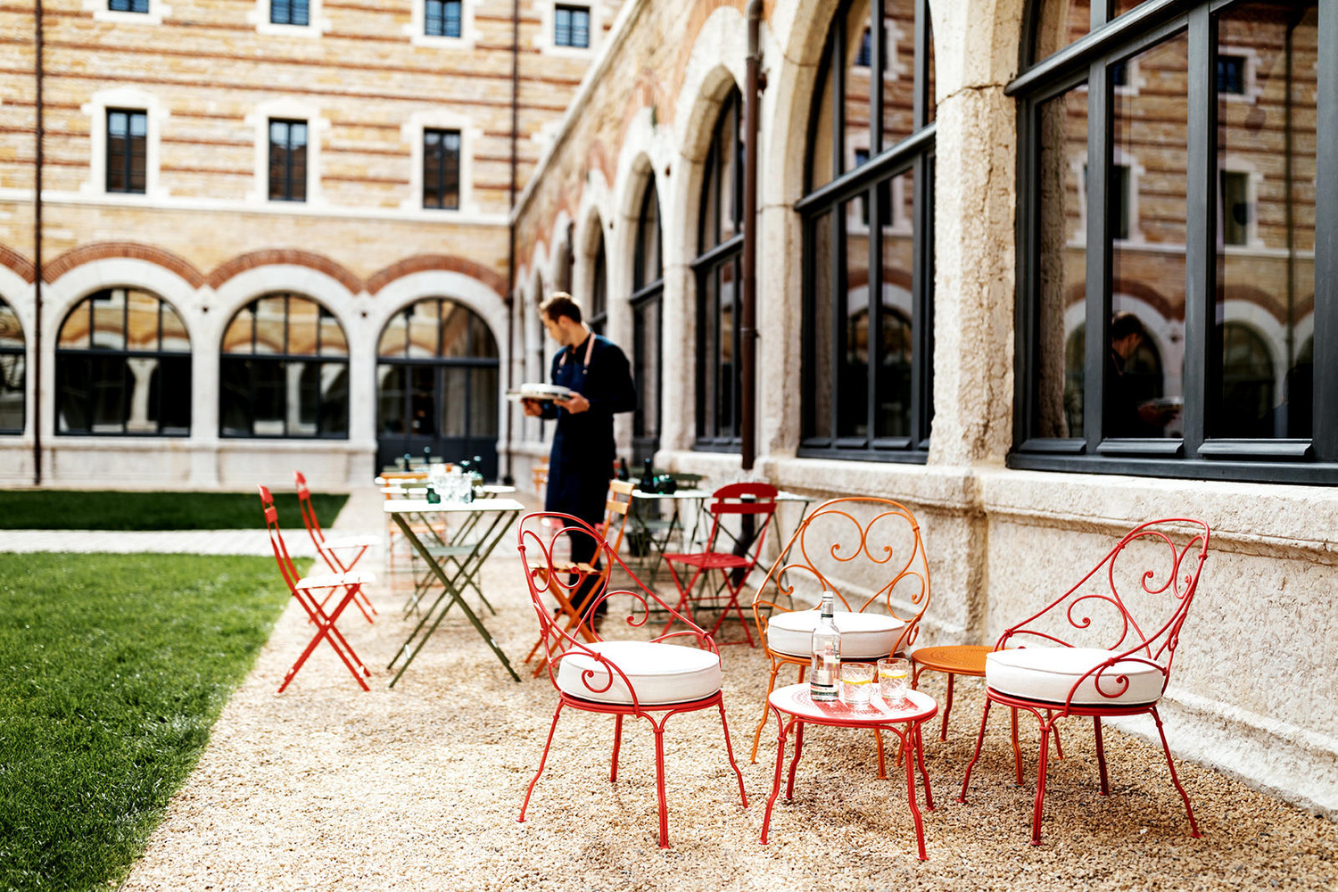 1900 | Side Table Ø 67 Cm detail