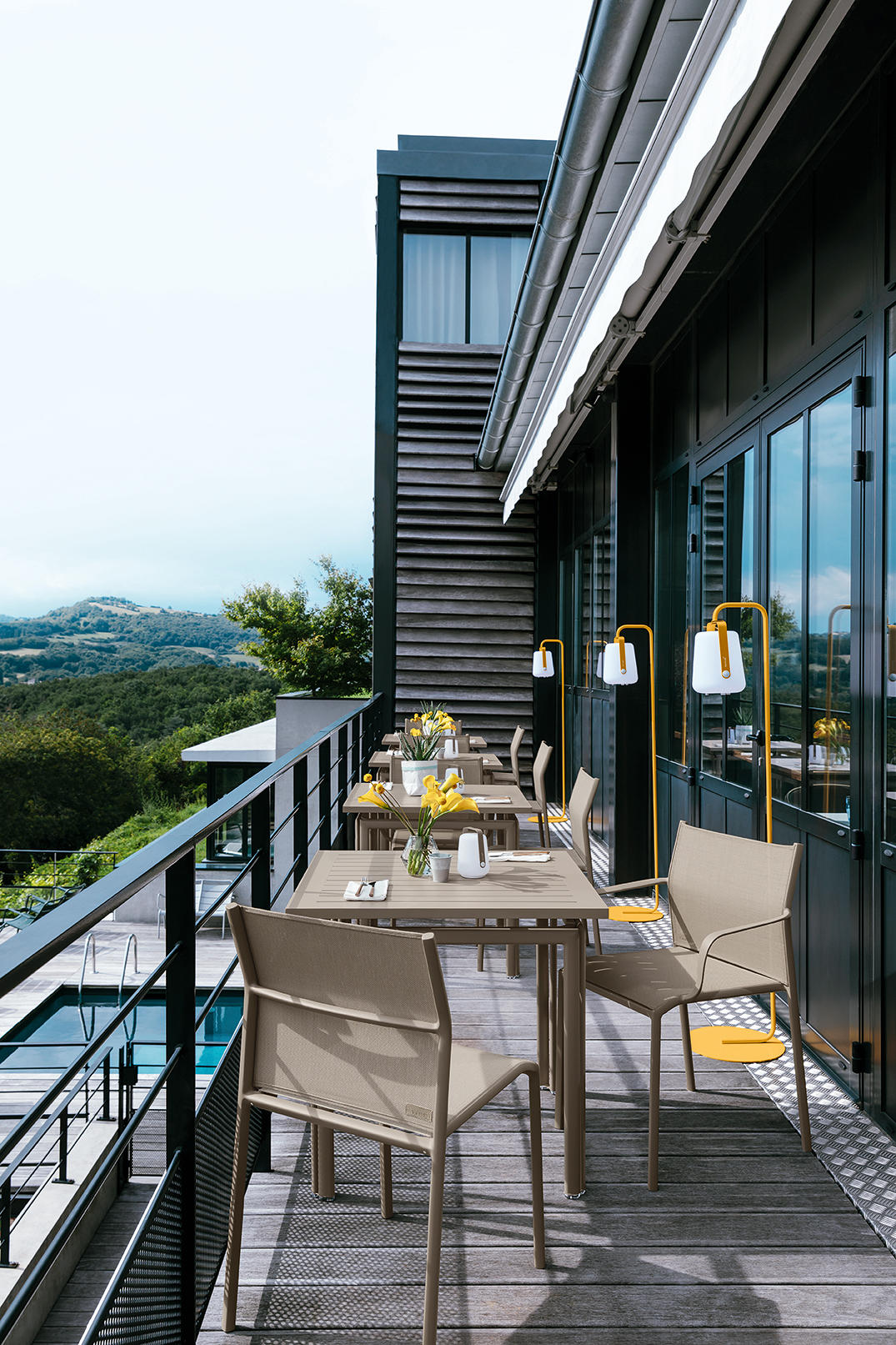 Cadiz | Chair detail