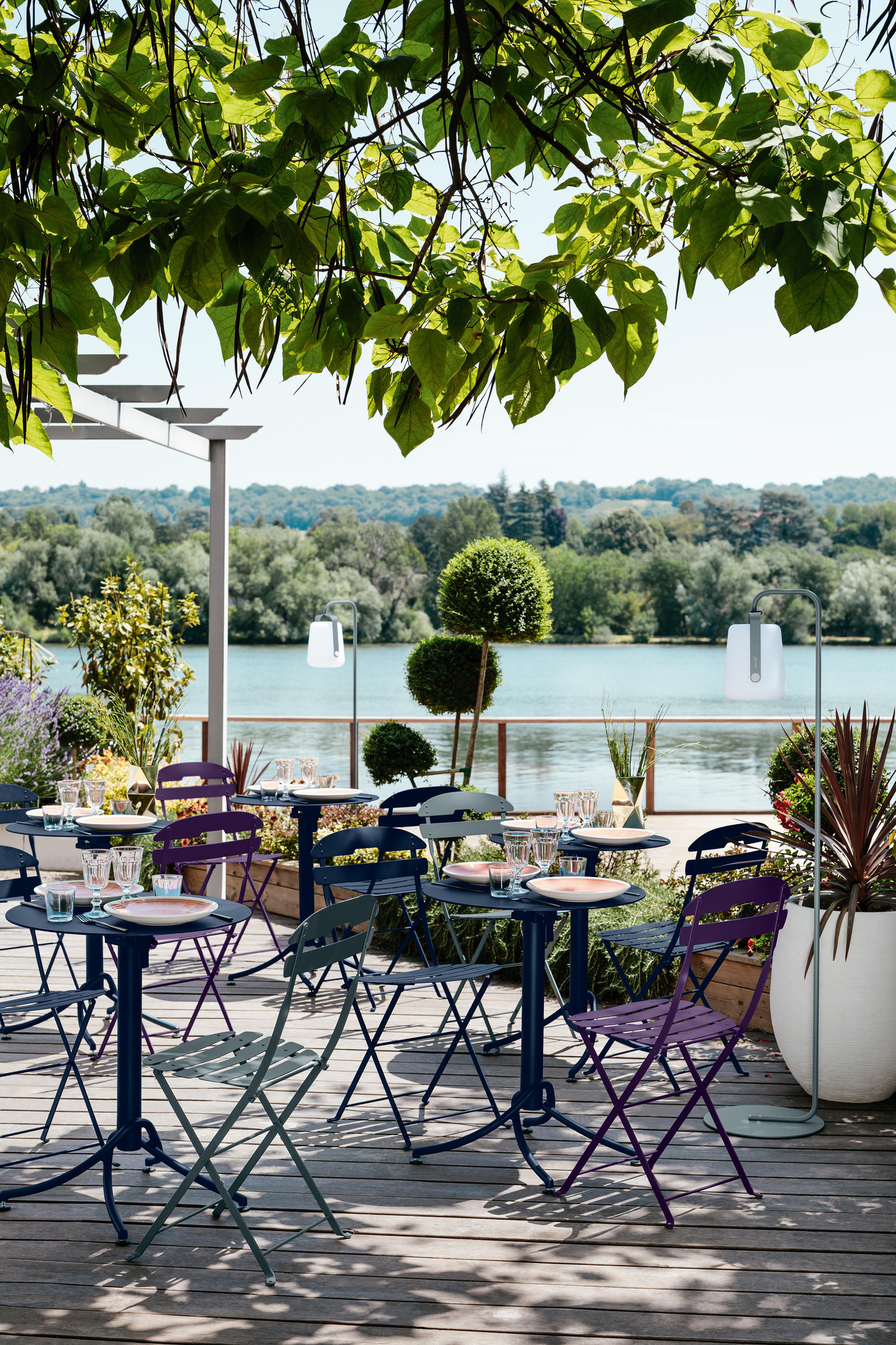 La Môme | Chair Bicouleur detail