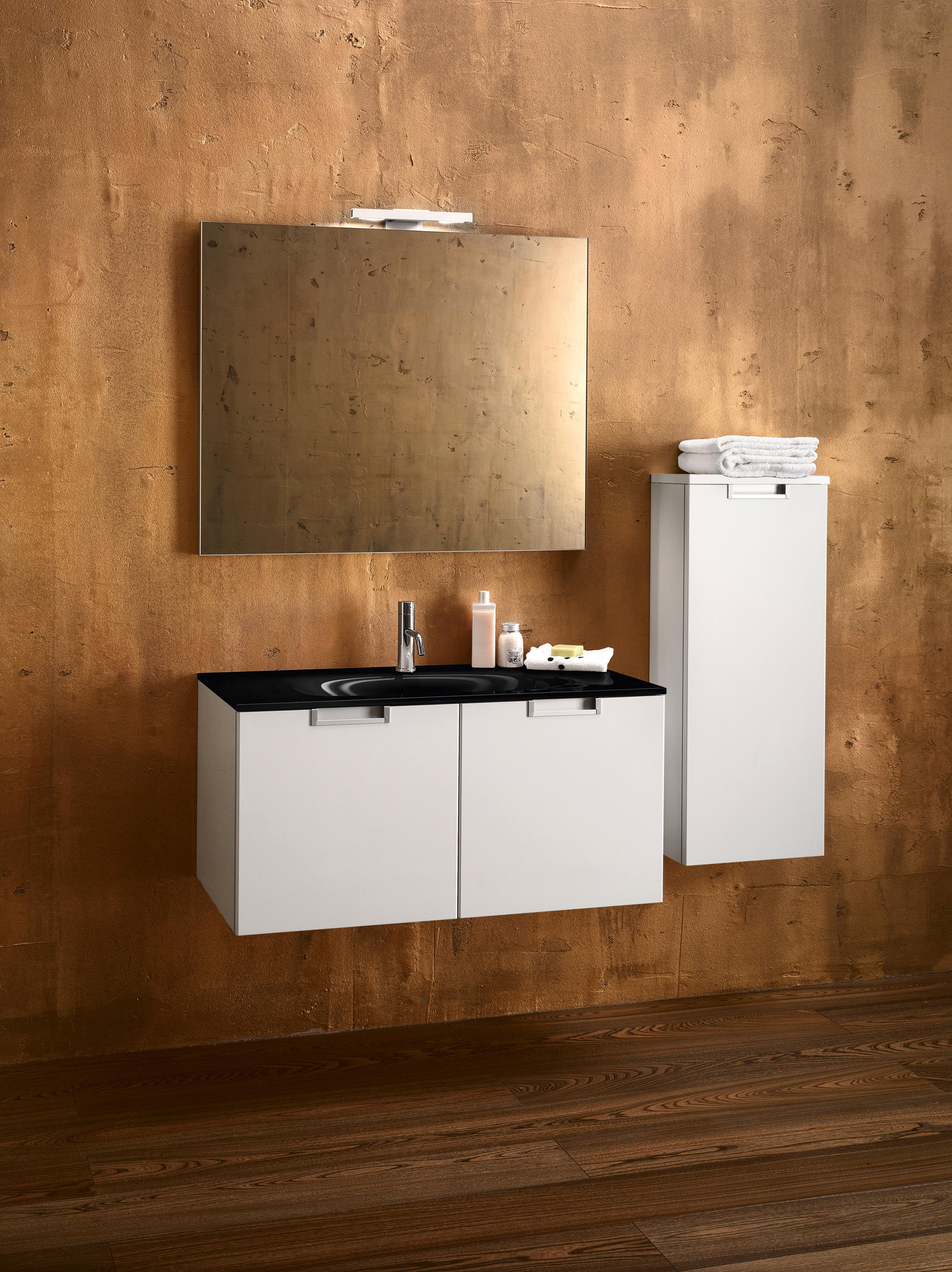 Mirror Used In All Set Compositions. Satined White Frame.