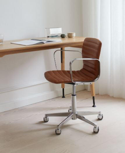 Butterfly Swivel – Black Edition detail