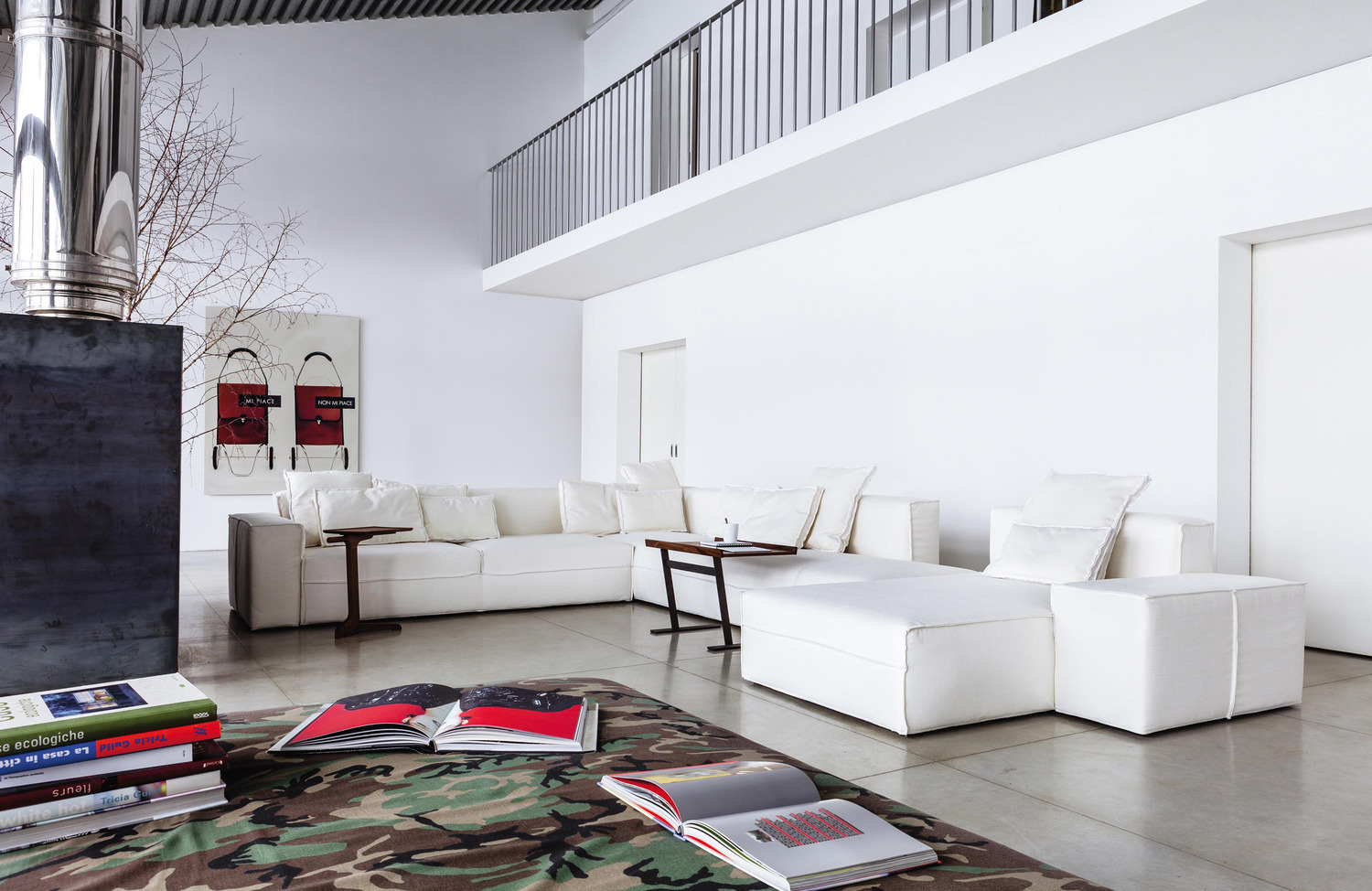 235 Xsmall Sofa detail