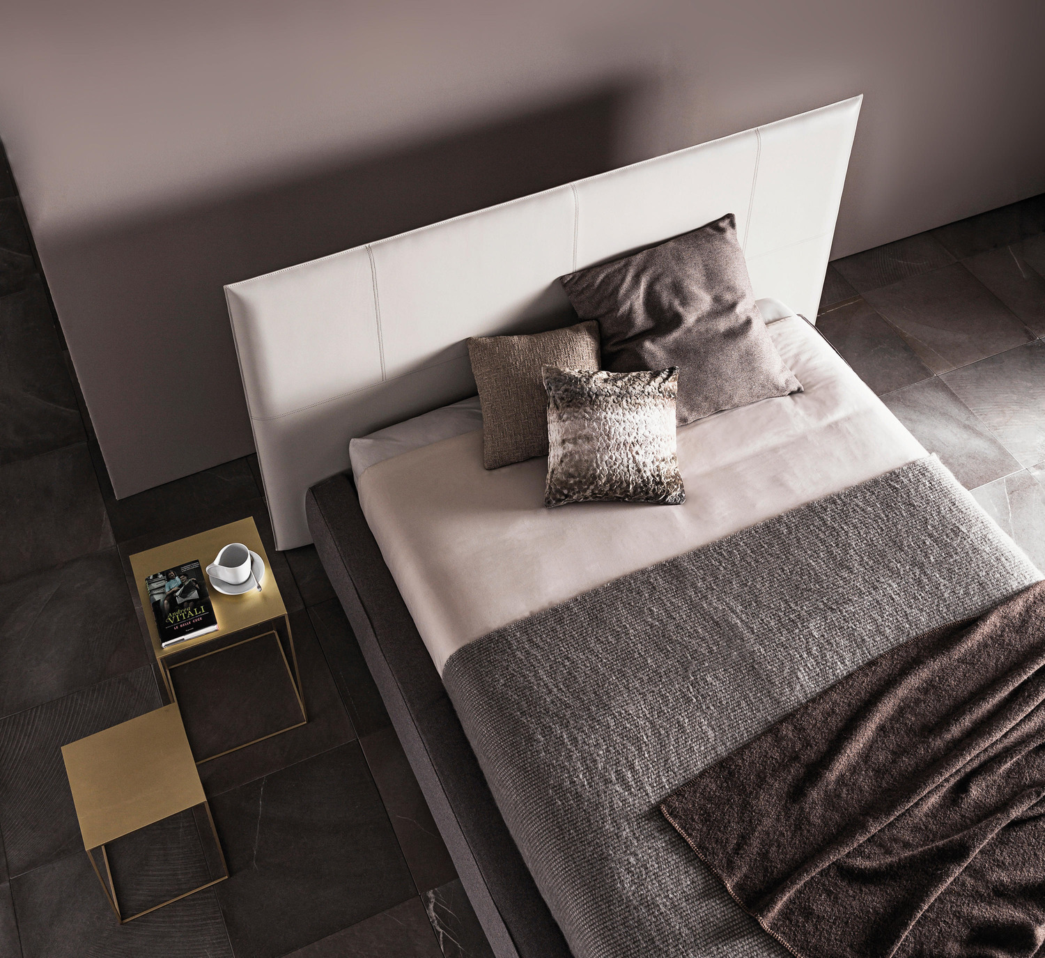 5800 Tube Bed detail