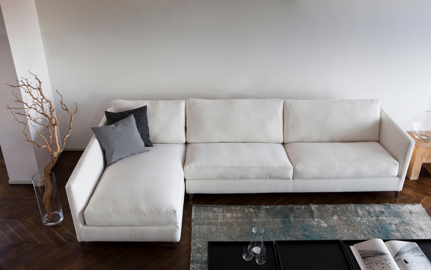 940 Zone Comfort XL Sofa detail