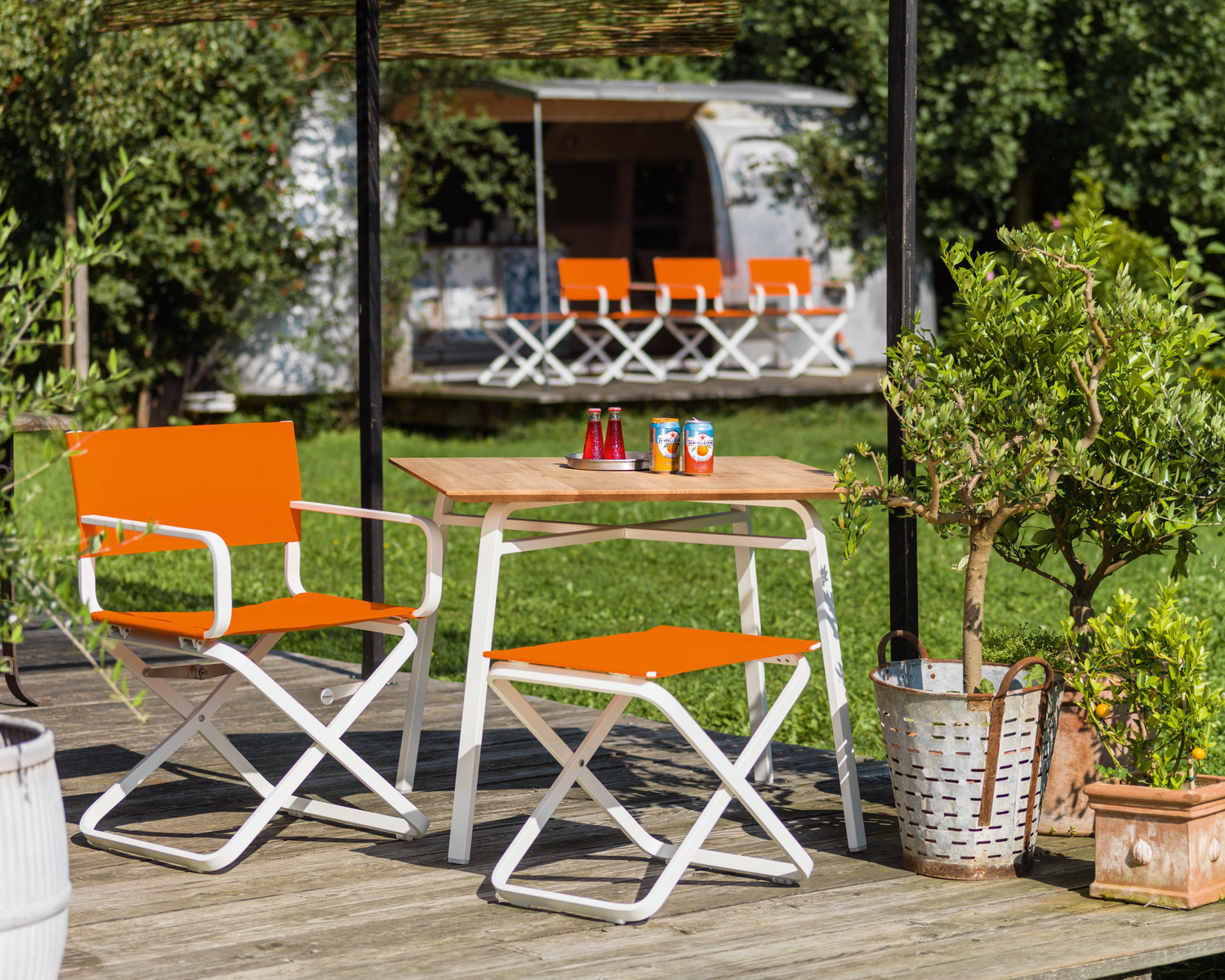 Ahoi Table, Tabletop Teak detail