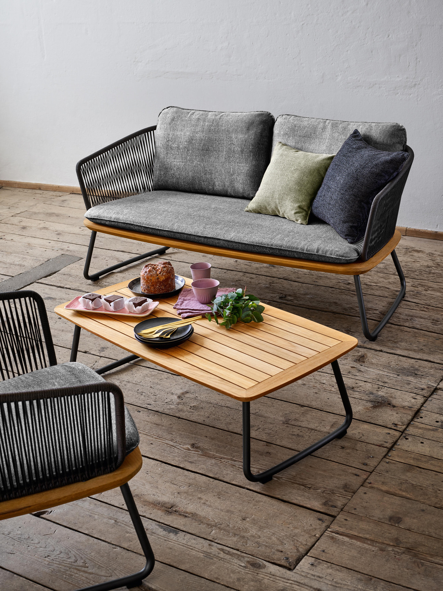 Denia Lounge Table 115 X 55 detail