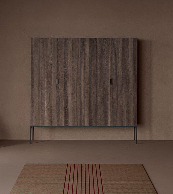 Wardrobe Grate Floor Standing